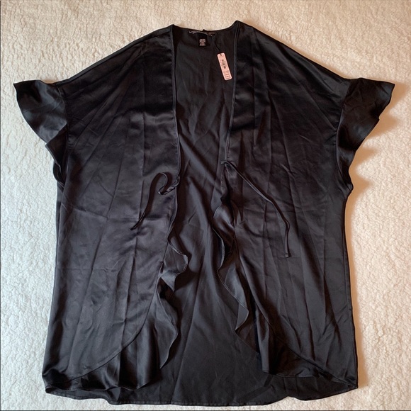 🔥SALE🔥VS Black Satin Ruffle Kimono Robe - Picture 4 of 10